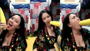 Berlian Ochi Nyepong Timun Besar Pamer Toket