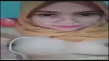 Cewe Imut Colmek